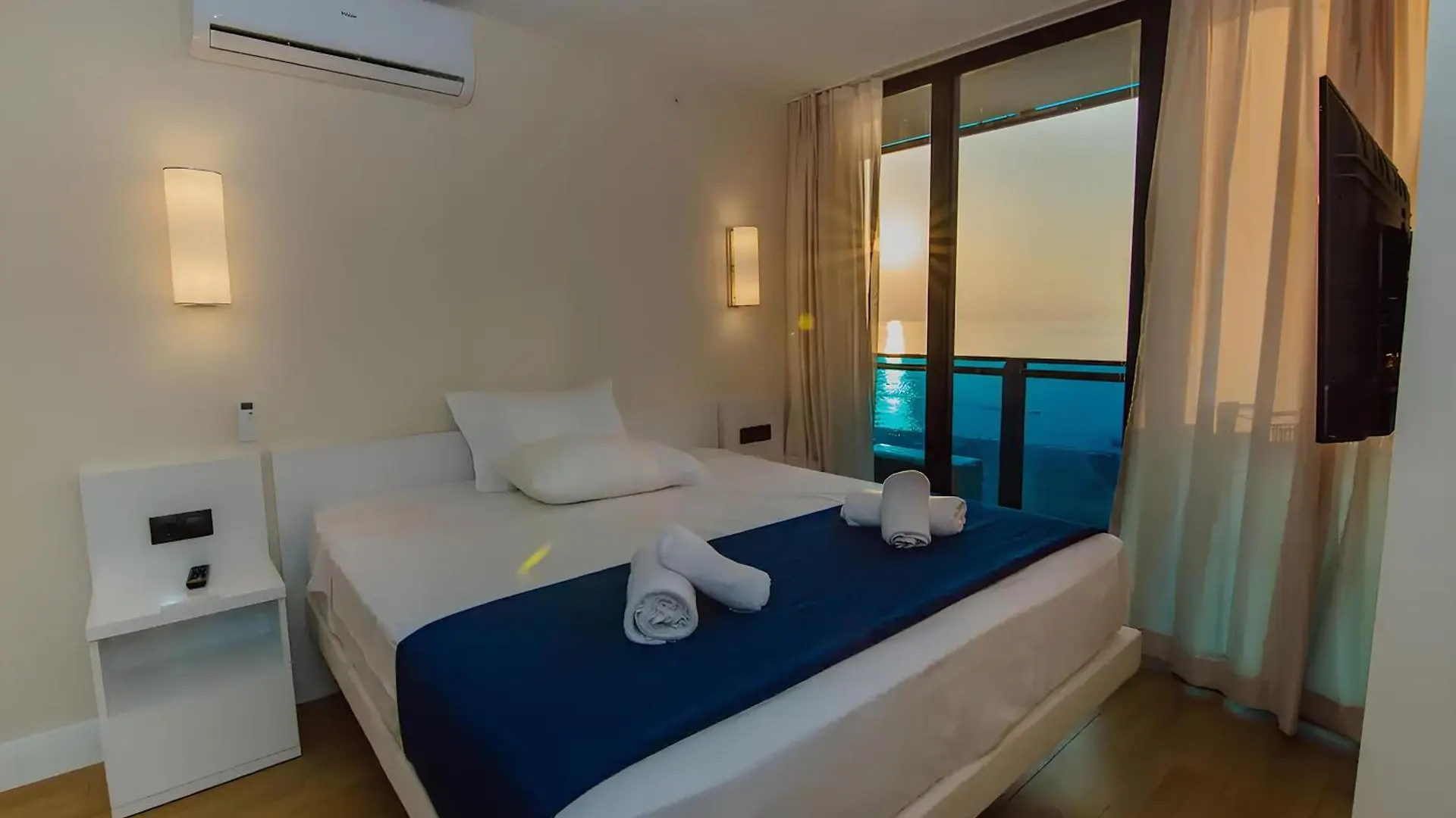 Orbi City Black Sea View Apartment Batumi 0*,