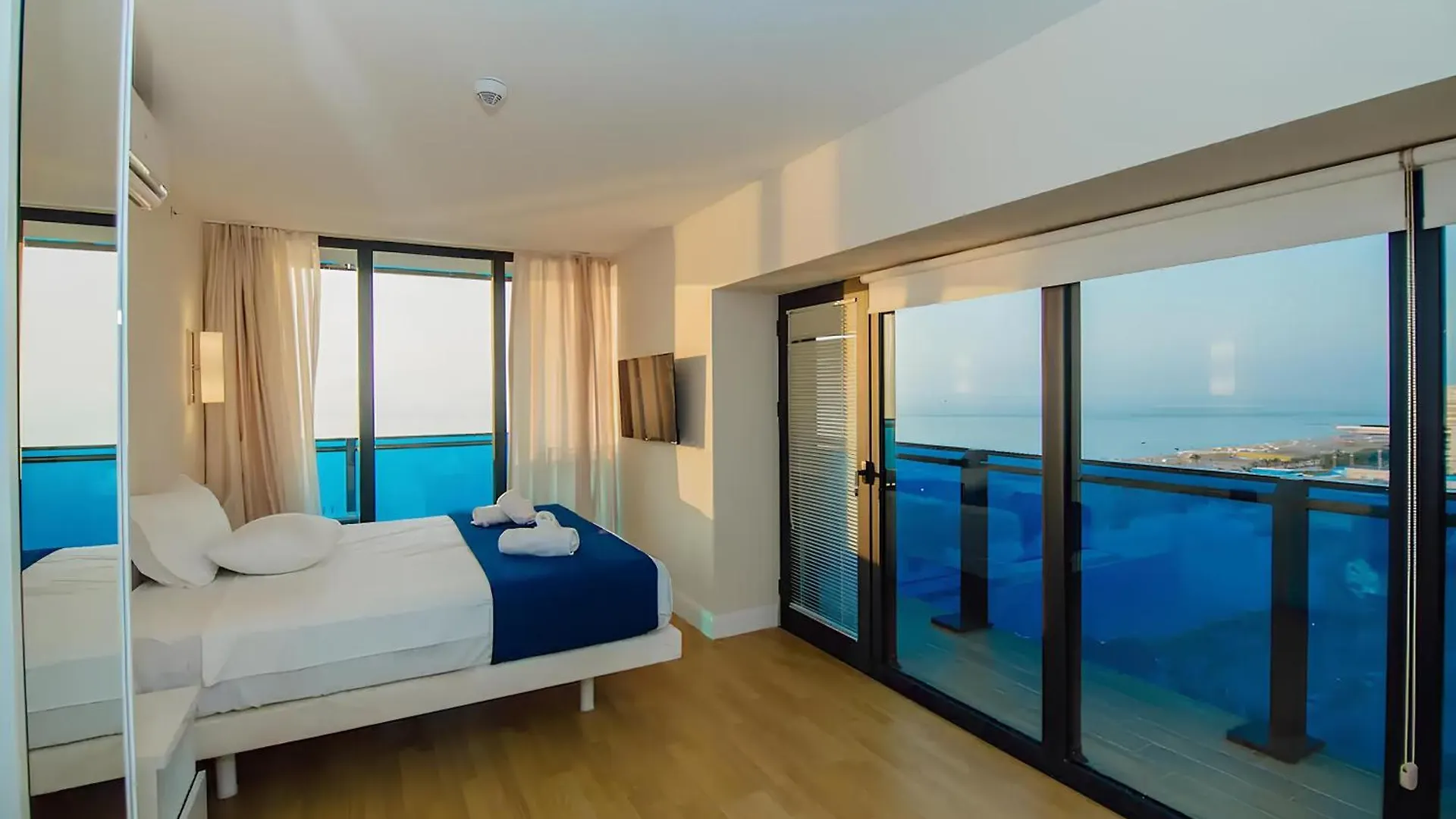 Orbi City Black Sea View Apartment Batumi