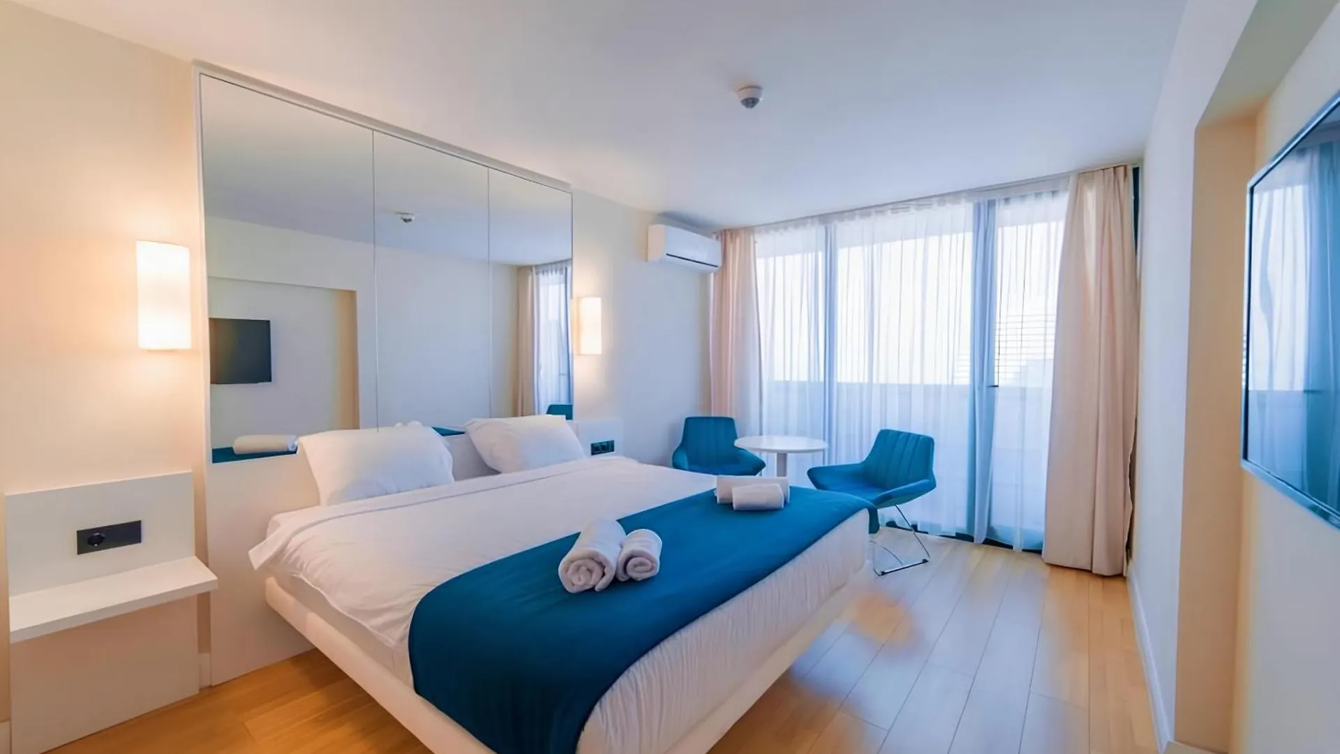Orbi City Black Sea View Apartment Batumi