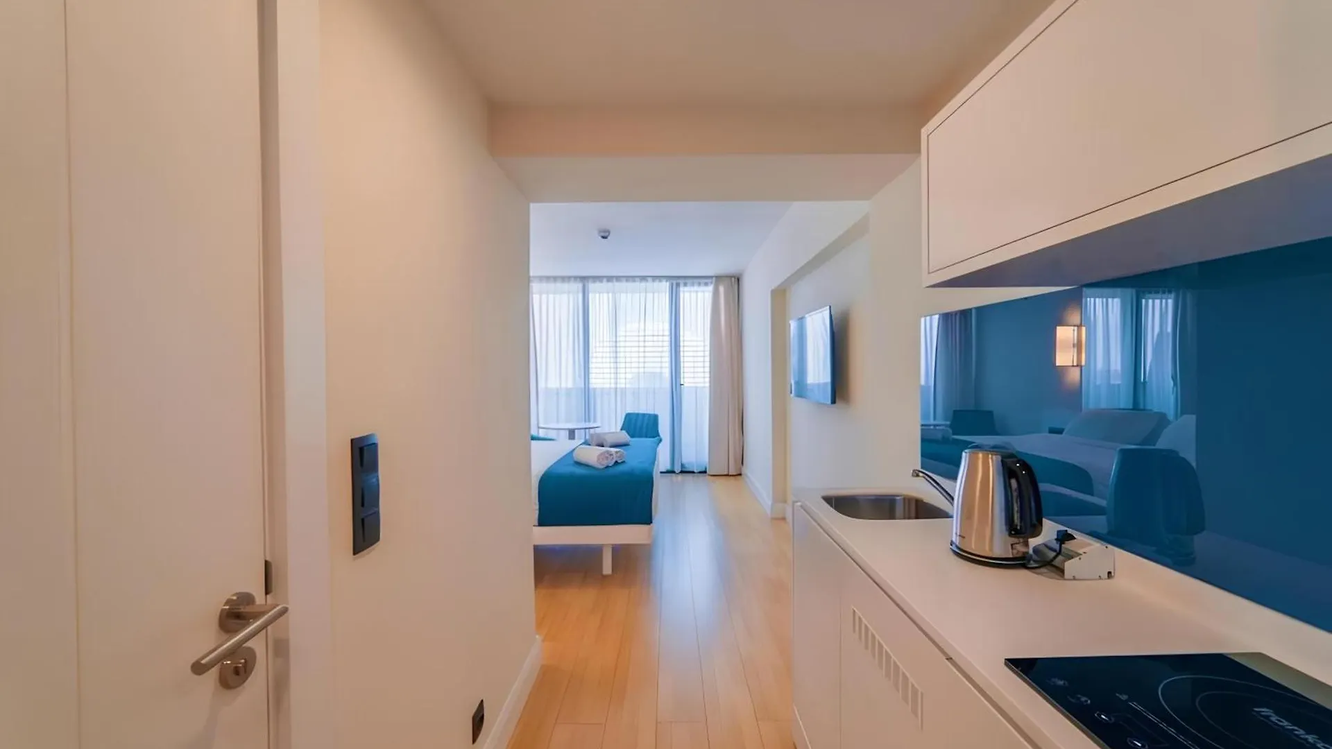 Orbi City Black Sea View Apartment Batumi 0*,